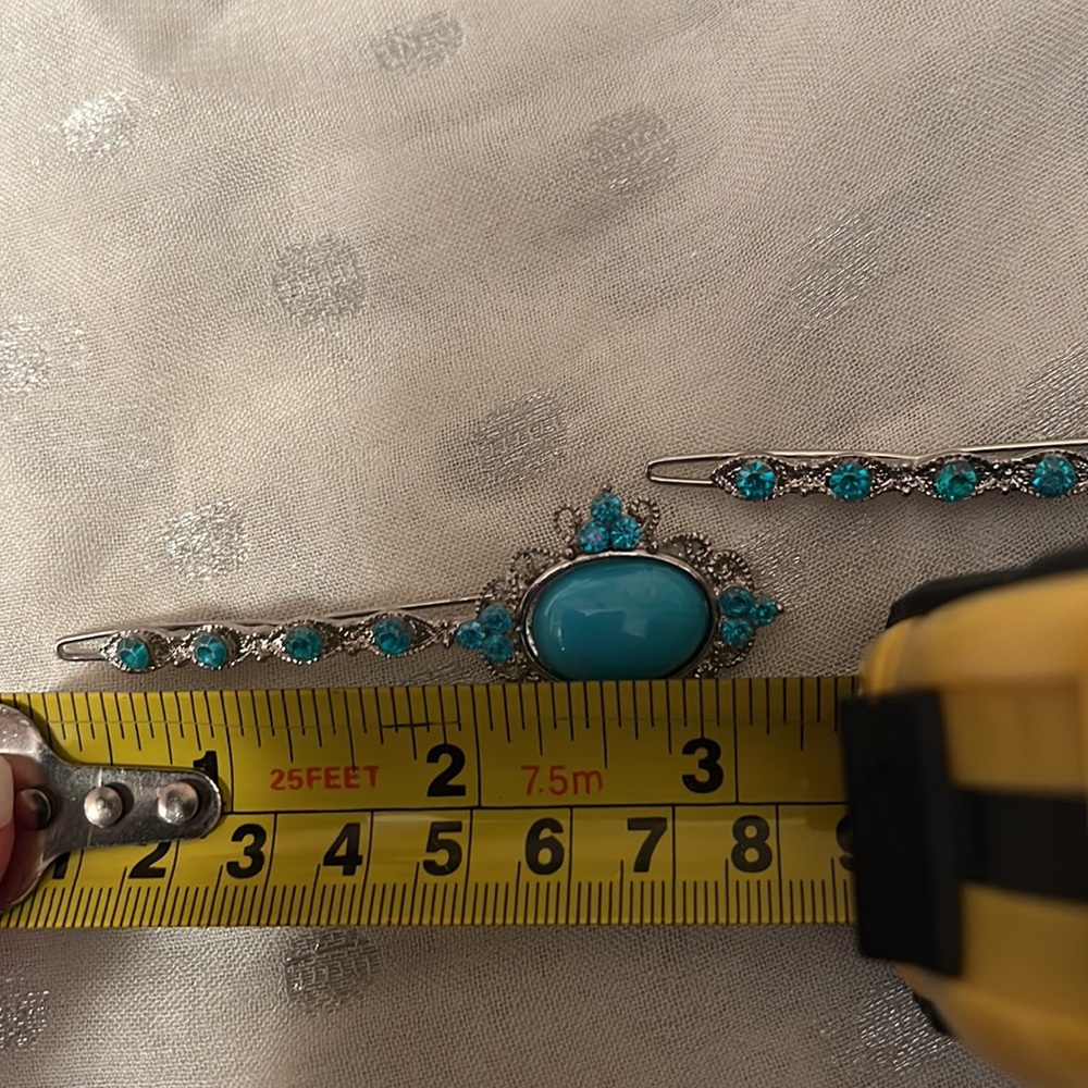 Metallic Rhinestones Hair Clips - Picture 6 of 8